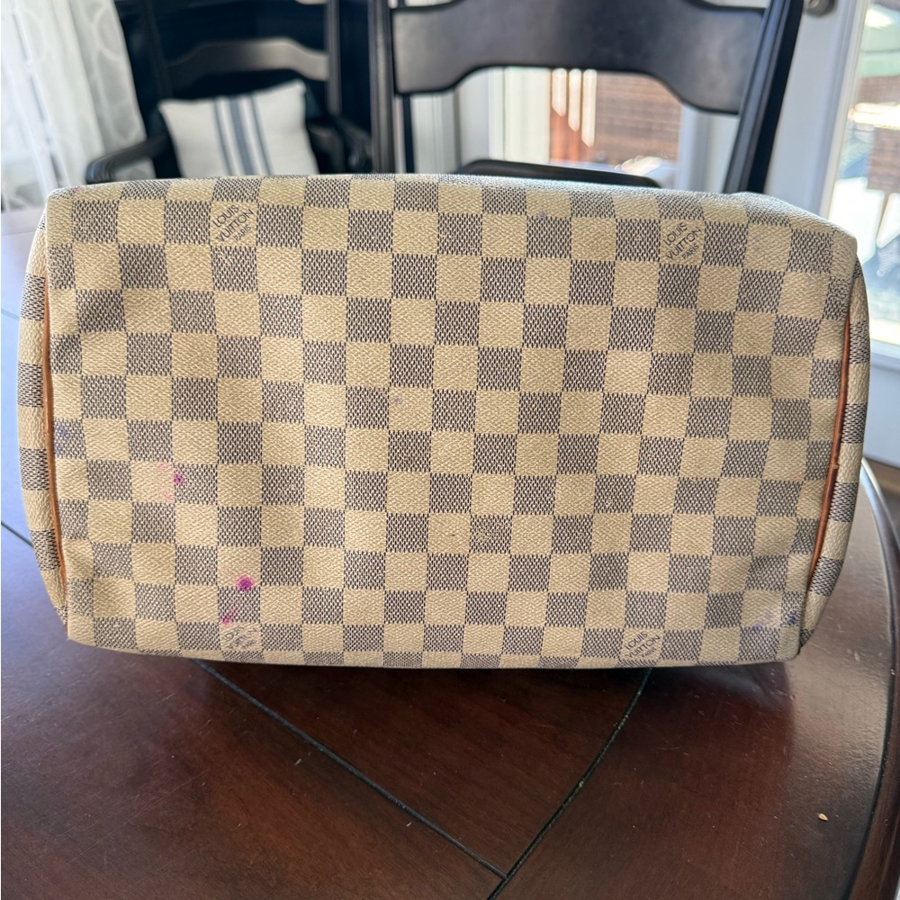 Louis Vuitton Damier Azur Canvas Speedy Bag in Brown and Cream - Picture 5 of 10